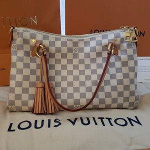 Louis Vuitton Lymington Handbag m40022